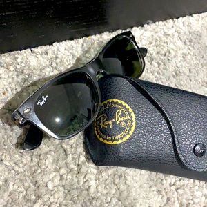 Ray Ban 2132 wayfarer classic